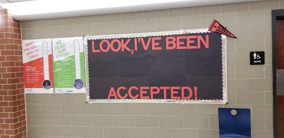 MsSymphoni's tweet photo. We are ready for celebrate your college acceptances! Bring in your letter and let me celebrate you!! https://t.co/zskIP5OTbT