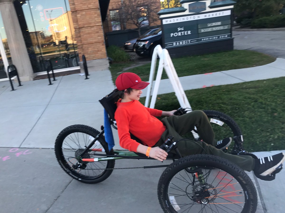 amylynsantiagov's tweet photo. No lie the last few mos, 2018 some of the toughest ever but Nic proves he is tougher! The @Ribcap_official is still our fave accessory & today Nic was fitted for this! 1 saved by #DNAsequencing #oneinabillionboy turns 14 Oct. 26
#ostomy #seizures #genomics #xiap
#AutismAwareness https://t.co/IwfD1IEFSK