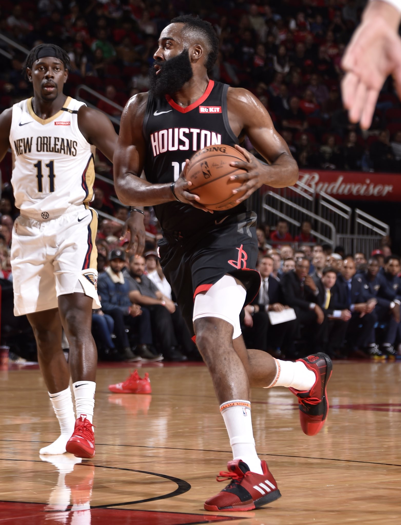 harden vol 3 on court
