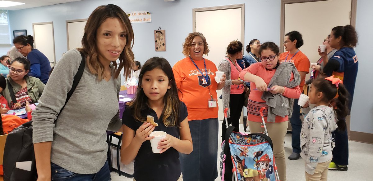 Muffins  with  mom @ JRHarris