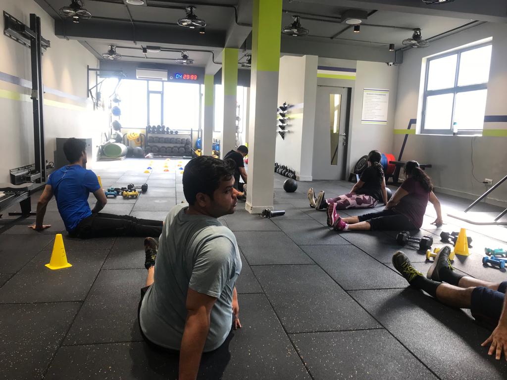 FatFixBootCamp's tweet photo. Cool Down &amp; Stretching chore 🤸 #keep@ctive #fatfix #dailyprogram https://t.co/9xY3jrG3rD