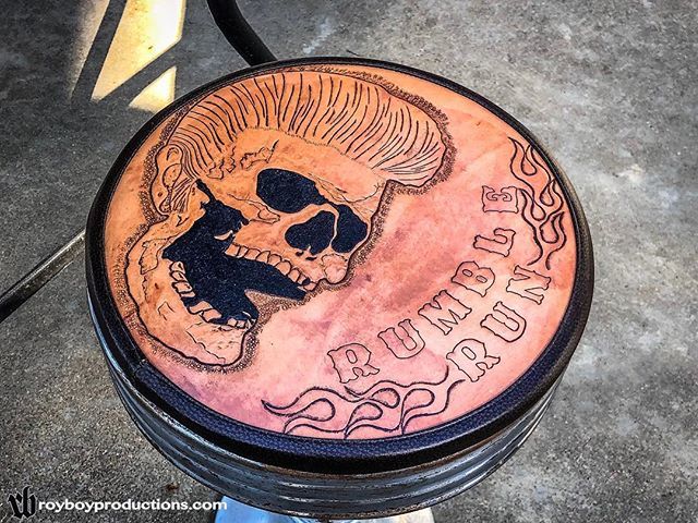 royboyprods's tweet photo. This badass hand tooled leather topped stool was the best interior award at the #RumbleRun last weekend. I was a little jealous https://t.co/rNsruXgRy6 https://t.co/xAFjaOS6xd