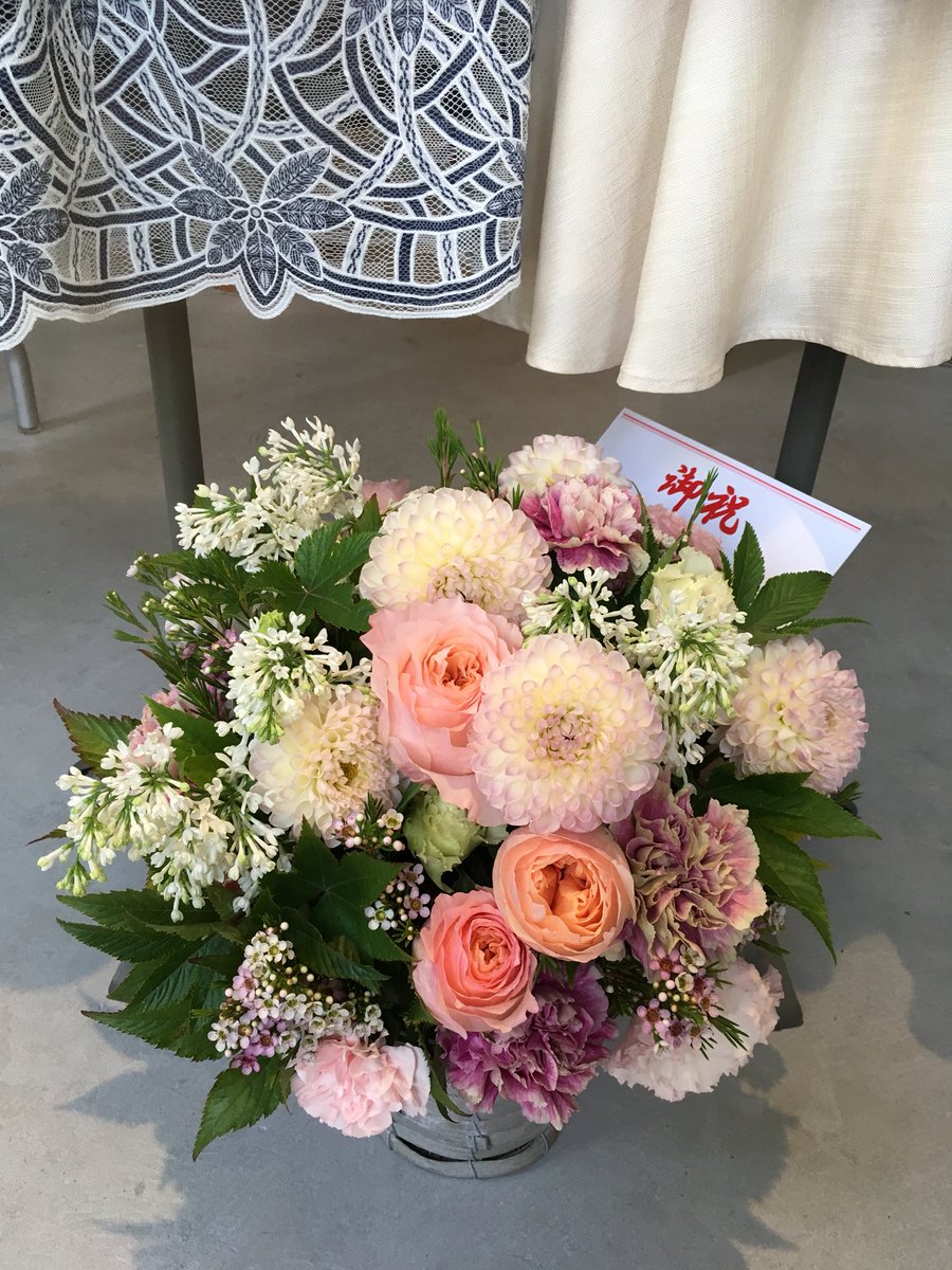 _statice_'s tweet photo. 本日も開催しております〜
20時までやっておりますので、皆さまぜひお立ち寄り下さいませ〜

【nez/ネ】
2018/10/17(Wed) 12:00-20:00
18(Thu) 10:00-20:00
19(Fri)  10:00-20:00
20(Sat)  10:00-18:00
150-0031 渋谷区桜丘町9-17TOC第３ビルOZspace502F

参加ブランド　
STATICE/ harunaShirasuna https://t.co/C5w2ejvoLj