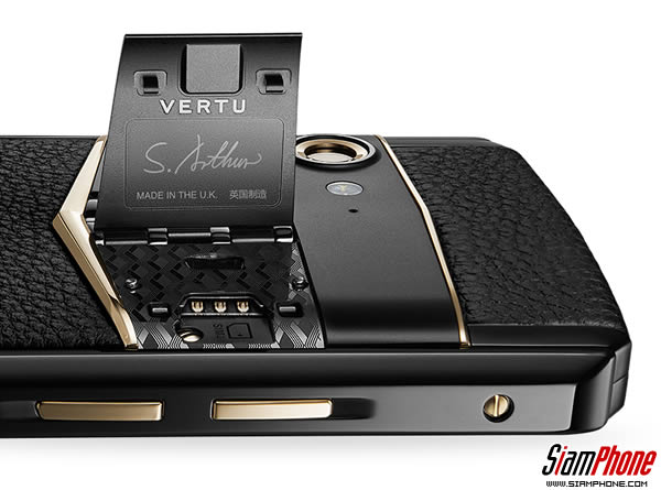 siamphonedotcom's tweet photo. Vertu เปิดตัว Aster P สมาร์ทโฟนสเปกระดับกลาง งานออกแบบโก้หรู ราคาเริ่มต้นที่ 168,xxx บาท https://t.co/SsYfQXcaYj ข้อมูลจาก @siamphonedotcom #Vertu #VertuAsterP #luxuryphone https://t.co/BuKGQWhvwk