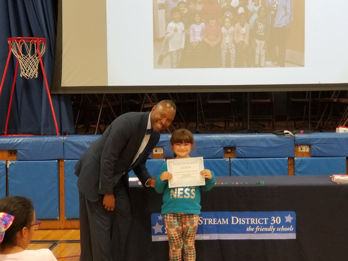 erica_petrone's tweet photo. So proud of Emma for being named one of the 1st Grade Star Students for September! Awards presented at tonight's CSA PTA Meeting ⭐ Congrats to all our stars! @60clearstream #CSAPTARrocks #vs30friendlyschools https://t.co/JGRVKpnsmw