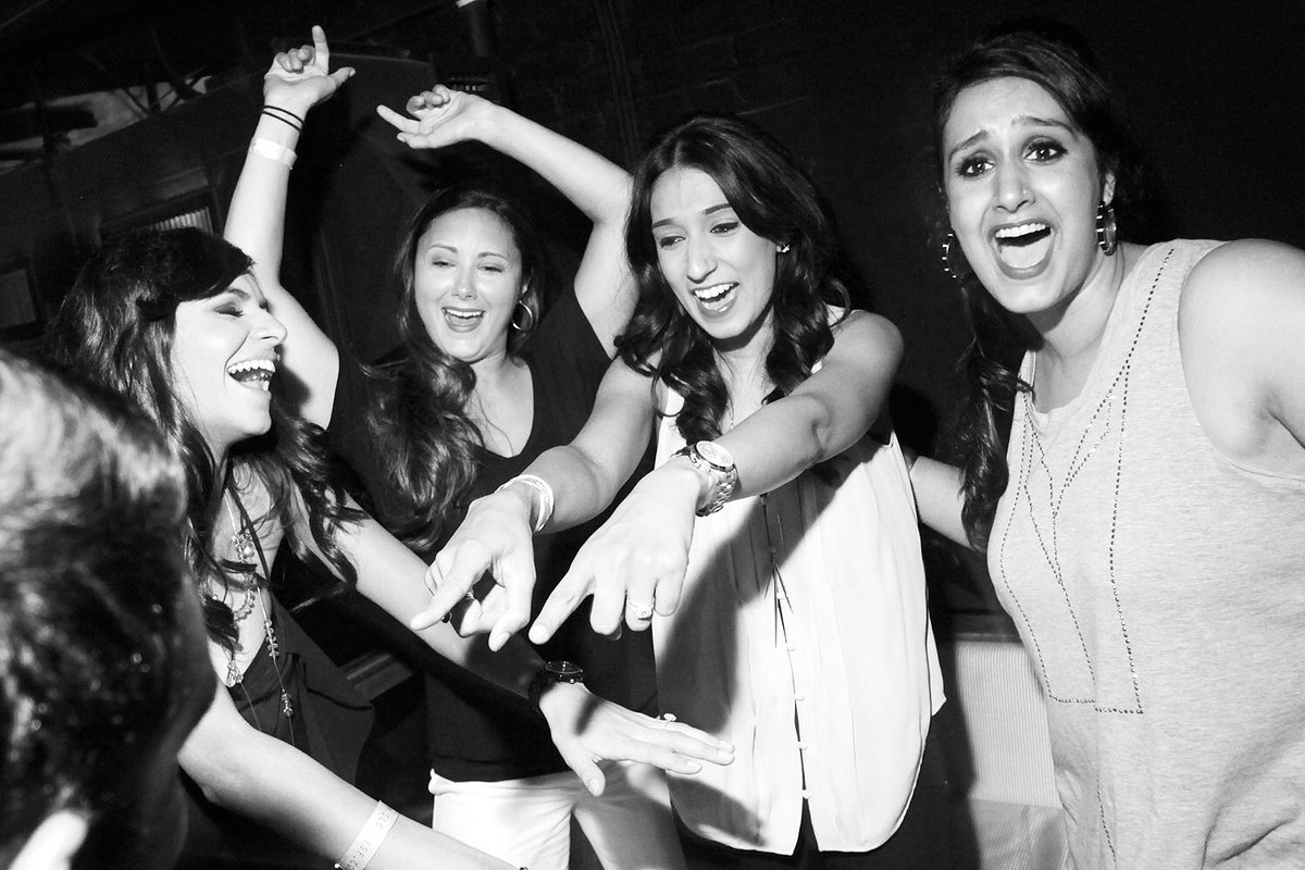 CatOFilc's tweet image. One of my favorite thing about club photography is that my photos often results in so much vibrant colors!