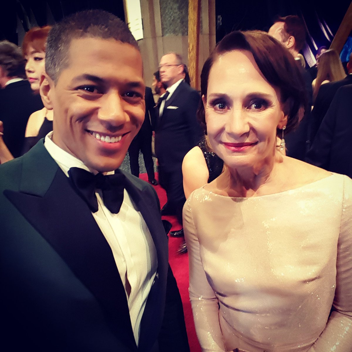 MrShannonLanier's tweet photo. 10.5 million watched #TheConners last night. Were u 1 of them? Will u ever watch? Did u like?
Either way #AuntJackie #LaurieMetcalf is still hilarious!
.
.
.
#TV #fallpremiere #FallTVShows #rosanne https://t.co/2Ug8nvkkKA