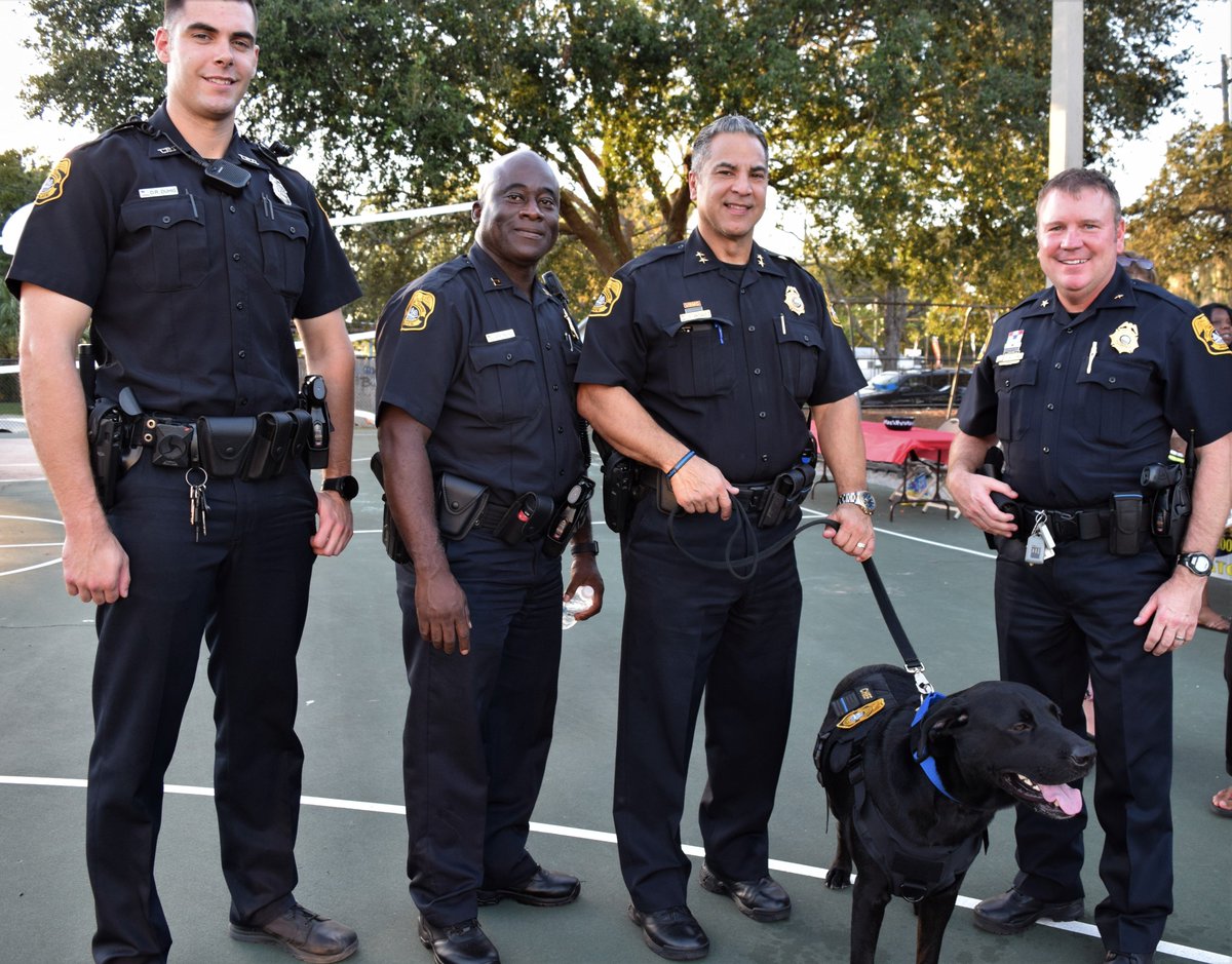 CWAV813's tweet photo. Children With A Vision participated in "Neighborhood Night Out". Neighborhood Associations, Neighborhood Watch Organization, Organizations distributing literature and more. Great job Tampa Police Department. #ChildrenWithAVision #Cwav813 https://t.co/3dRdbwBvHS