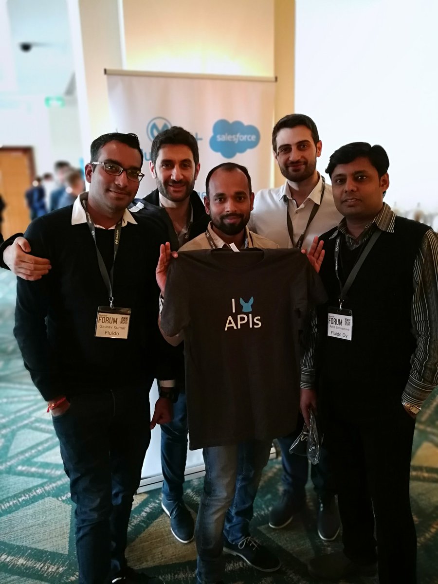 enricovar's tweet photo. @FluidoTweets team Super excited to be at the #MuleSoftForum Copenhagen. 
Looking forward to learning more about connected customer experiences and #salesforce integration cloud. https://t.co/F5cek10DUy