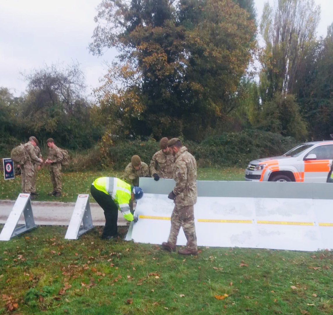 4PWRRTigers's tweet photo. #4PWRR #TIGERS are on the ground this morning as part of EX ATLANTIS: #Surrey Multi-Agency FLOODEX, showing how local soldiers working with Partners can support their community with #FiercePride.  @serfca @ArmySouthEast @SurreyPrepared @ACoy4PWRR @UrchTyrone #UKOPs #Resilience https://t.co/uczvc8pcy1