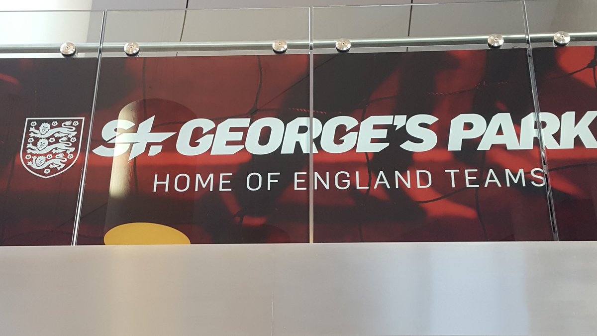 bodyshopmag's tweet photo. Looking forward to a great day here @Fix_Auto National Conference 2018 here at the stunning @StGeorgesPark #TheFA #FixAutoConference #LestWeForget https://t.co/YZNxtUvIVp