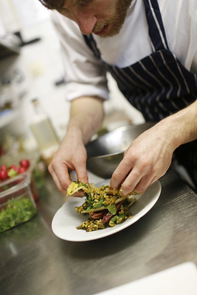 theprovidores's tweet photo. Breaking news... now is your chance to come and work for us. We're on the hunt for a Chef de Partie superstar! Check out our Facebook ad for more details and to apply.
https://t.co/yVD0Erq4qL https://t.co/43GAO0DZqF