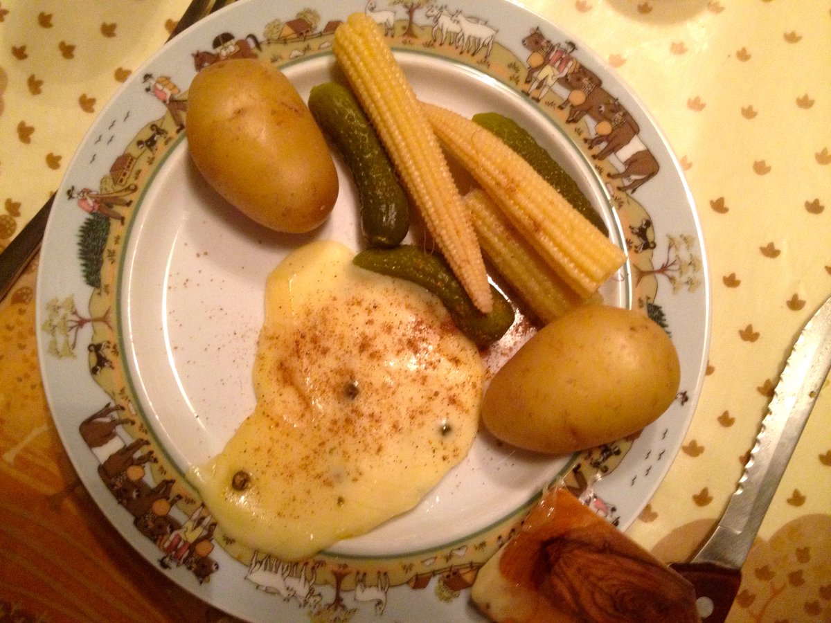 mgwGroup's tweet photo. Amazing Swiss food.

#Swiss #swissfood #studentlife https://t.co/fjteudygji
