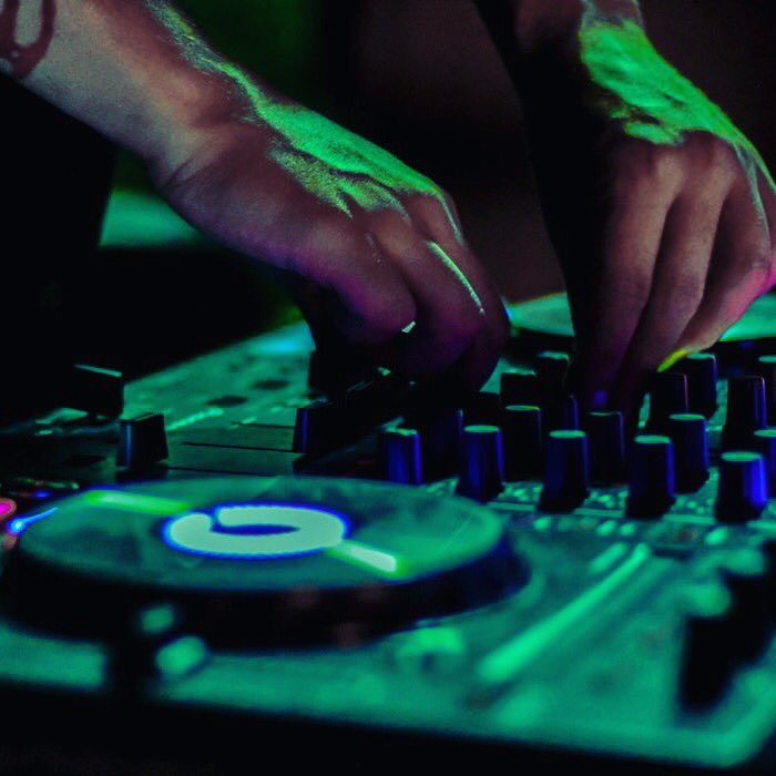 MICECuba's tweet photo. Is Cuba too hip for your group? MICE Cuba can provide internationally acclaimed DJs to perform in the most unique Cuban venues. Mingle with the finest Habanero dancers at your Havana event, the perfect way to unwind after a meeting...

#micecuba #mice #groups #meetings #events https://t.co/MyPmpOP7Q2