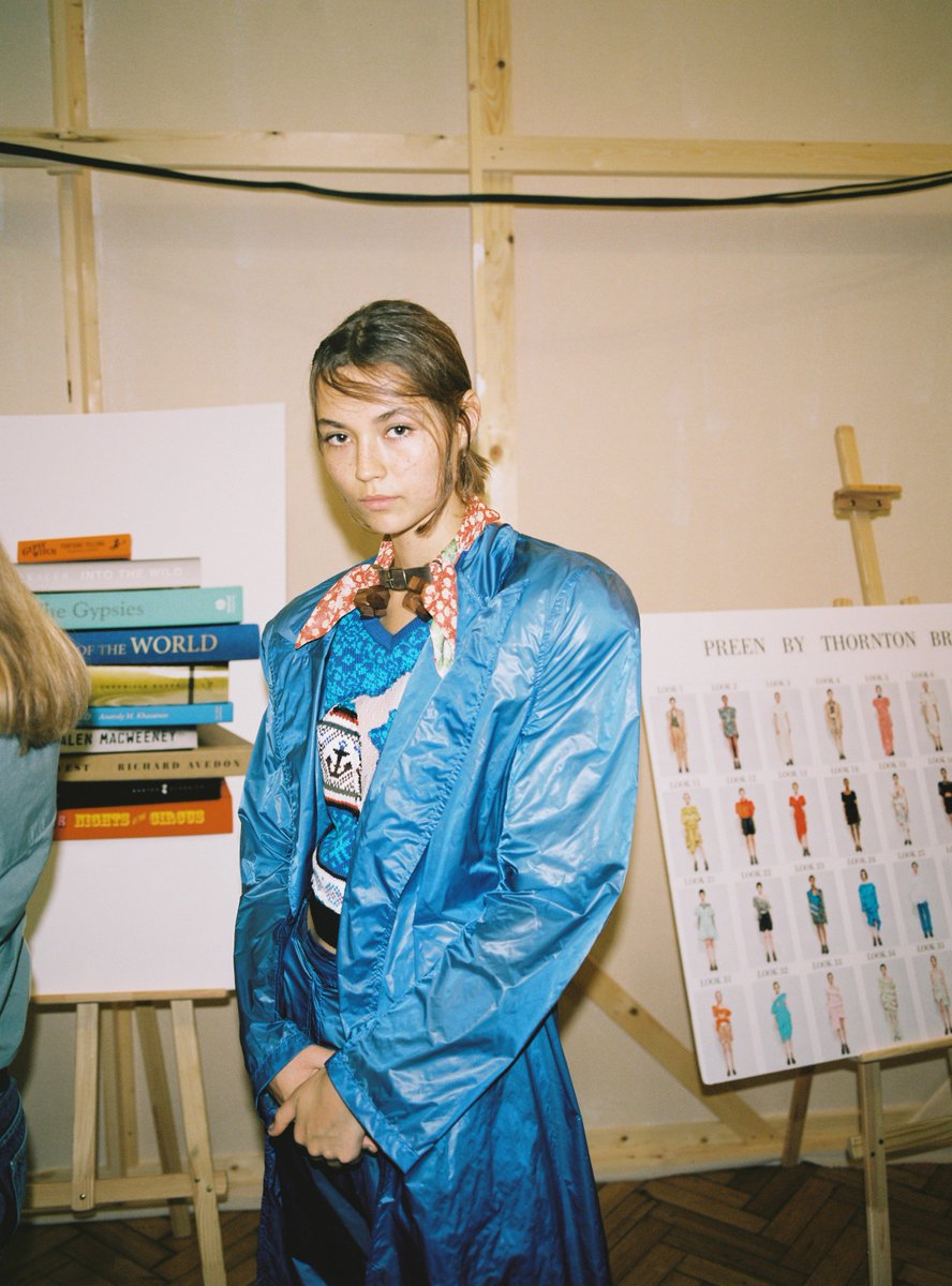 LondonFashionWk's tweet image. #TBT backstage at Preen by Thornton Bregazzi's #LFW September 2018 show captured by Liam Furneaux. To see the full collection visit londonfashionweek.com/highlights