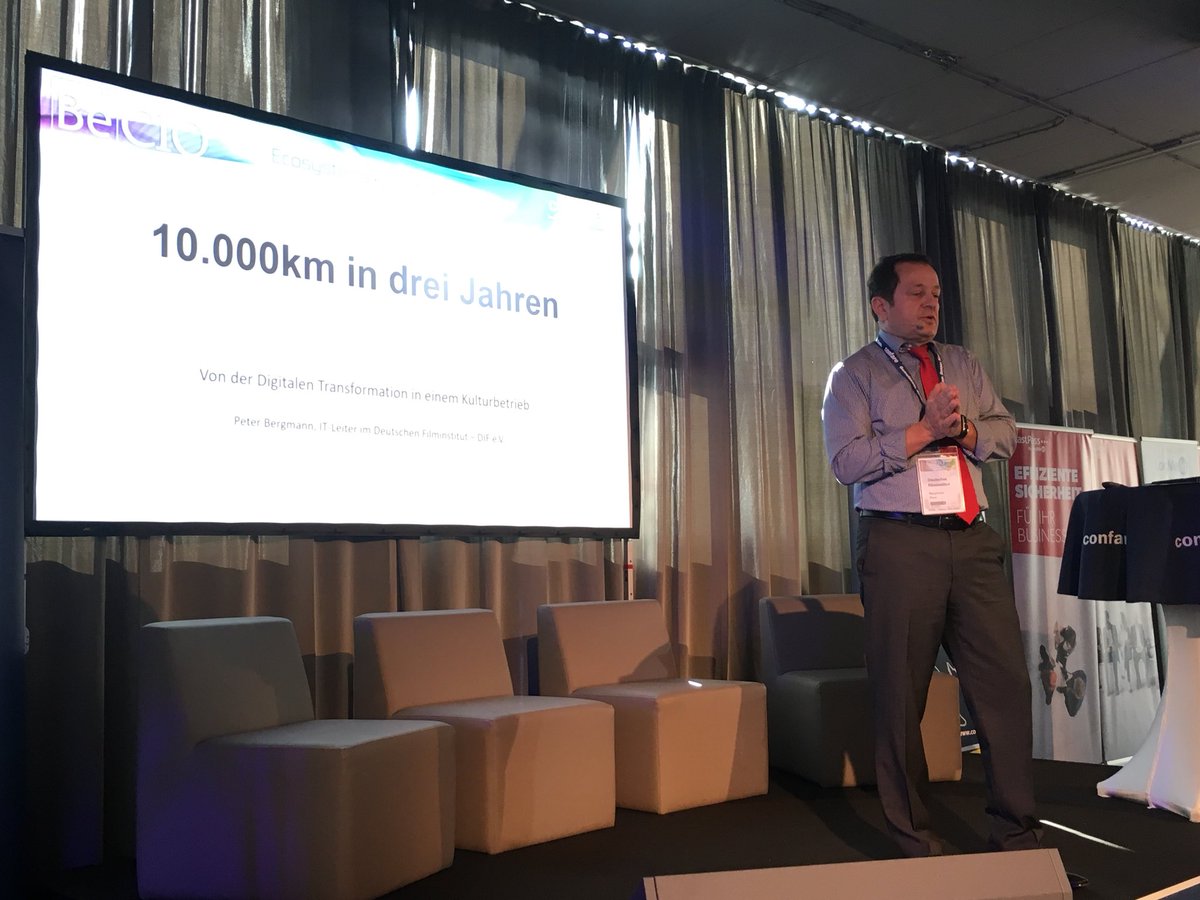 confare's tweet photo. #BeCIO #CIOSUMMIT #IDEAward - Multi-Service-Provider-Management im Mittelstand - eine kleine Erfahrungsreise. Peter Bergmann vom Deutschen Filminstitut - DIF e.V. https://t.co/rgDofjn0S3