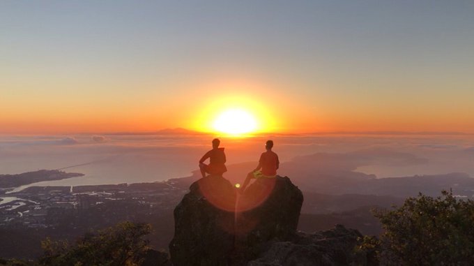 Tam summit (#4) this morning. Chased @BryanTing once again to an uphill PR (sub-90min!), just made the<a class="tags" target="_blank" title="On Twitter" href="/?out=eyJ0eXAiOiJKV1QiLCJhbGciOiJIUzUxMiJ9.eyJpYXQiOjE3MjQ2NjA5NzQsImlzcyI6InR3cG9ybnN0YXJzLmNvbSIsIm5iZiI6MTcyNDY2MDk3NCwiZXhwIjoxNzU2MTk2OTc0LCJyZWRpcmVjdF91cmwiOiJodHRwczovL3R3aXR0ZXIuY29tL0JyeWFuVGluZyJ9.9uCO1DBmVPbDQ7REeOXlpn737HgvJRsJNT3vDy0EzPFliRB672ju2-aTkxA90r2NFA7rWVvsaOUi1sfDhpufyQ">@BryanTing</a><a href="/tag/beautiful"class="tags"><span>#beautiful</span></a><a href="/tag/sunrise"class="tags"><span>#sunrise</span></a><a href="/tag/running"class="tags"><span>#running</span></a><a href="/tag/record"class="tags"><span>#record</span></a><a href="/tag/mttam"class="tags"><span>#mttam</span></a><a href="/tag/kevinflynn"class="tags"><span>#kevinflynn</span></a>