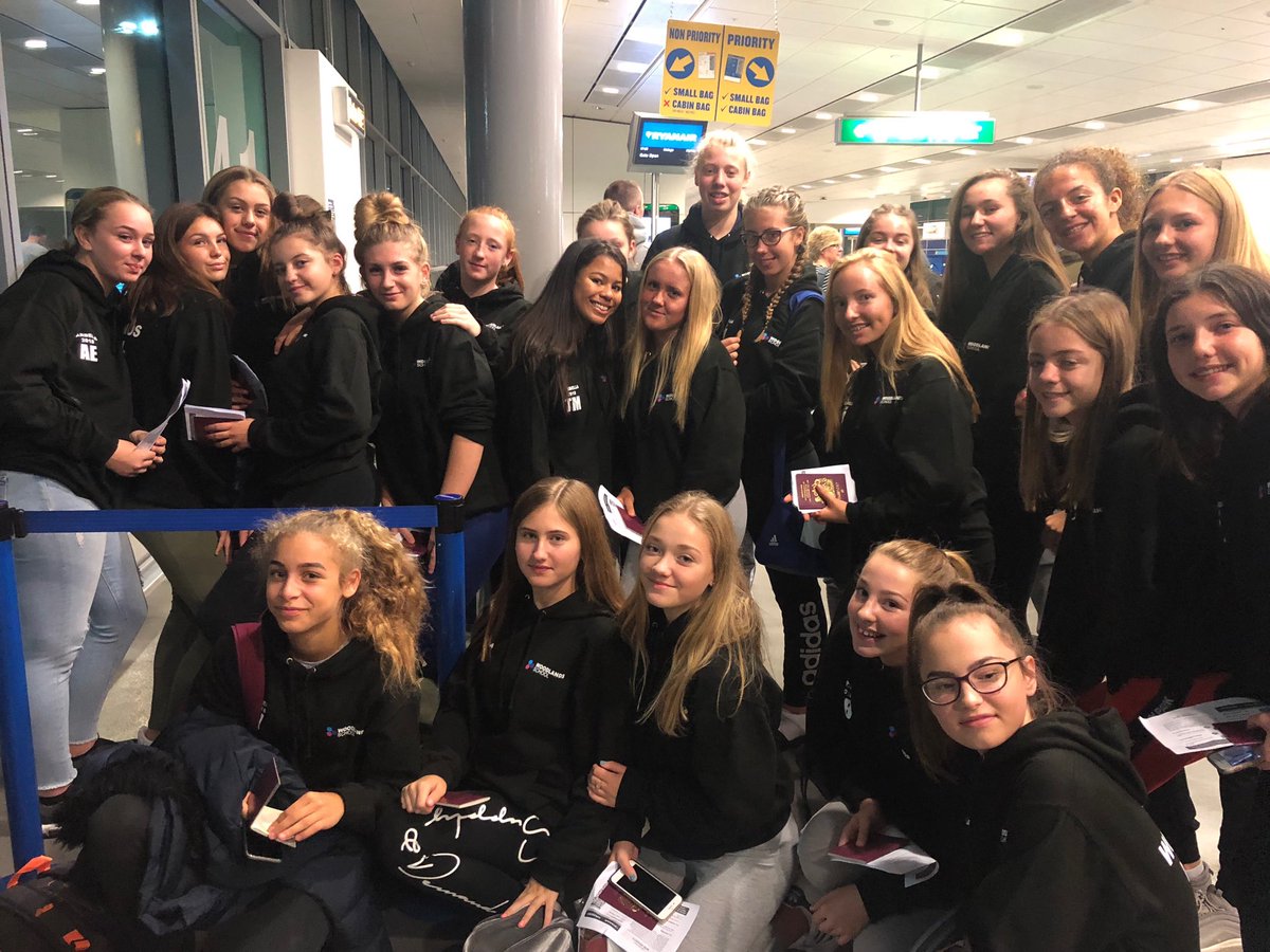 HarrisKingswood's tweet photo. At the gate ready for take off โ๏ธ #marbella #netballontour #woodlandsnetball https://t.co/8nZjXXV0wZ