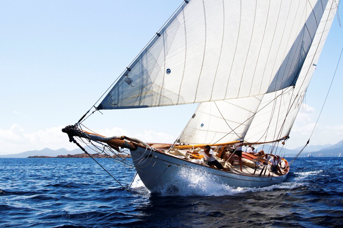 OnoNanni's tweet photo. Vele d'Epoca a Porto Rotondo - Trofeo Panerai. #portorotondo #sardinia #costasmeralda #sailing #boat #sail #sailboat #sea #yacht #boats #sailingphoto #sun #sailingboat #instagood #yachting #photography #nature #sailor #picoftheday #mediterranean #photo #canon https://t.co/xOMOdqptyW