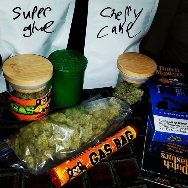 hanzonmusic's tweet image. Late night preparations for day 2 of the Wildcats video.. #WORK #METHLAB #SEASON2 #HANZON #BARCA #METHODMAN #REDMAN #STREETLIFE #GETUSOME #DANEW90S #MYCREATION #WILDCATS #LORDSOFBK