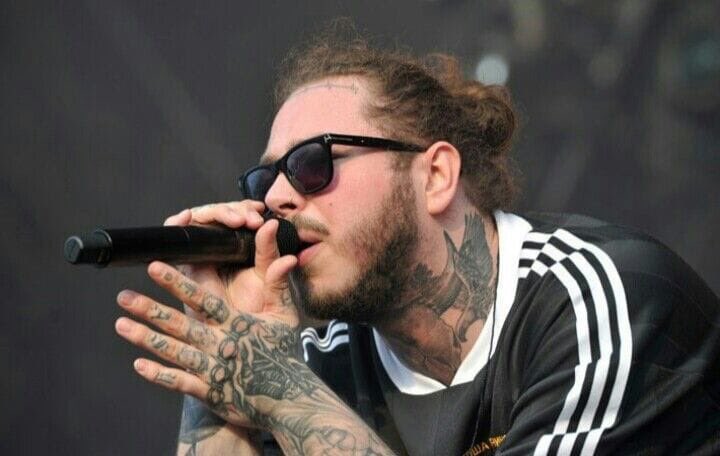 CGSulley's tweet photo. @PostMalone rockin’ the Adidas shirt 💛🖤🎸 https://t.co/gc3QwgUhmK