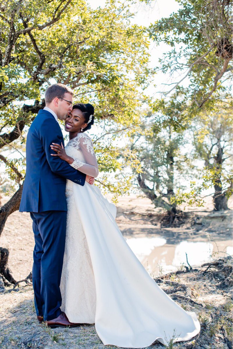 NamibiaWeddings's tweet photo. We love LOVE. 😍♥️ 

Mathias &amp; Tuyambeka captured by @azo_akweenda https://t.co/Kxngl4L4BN