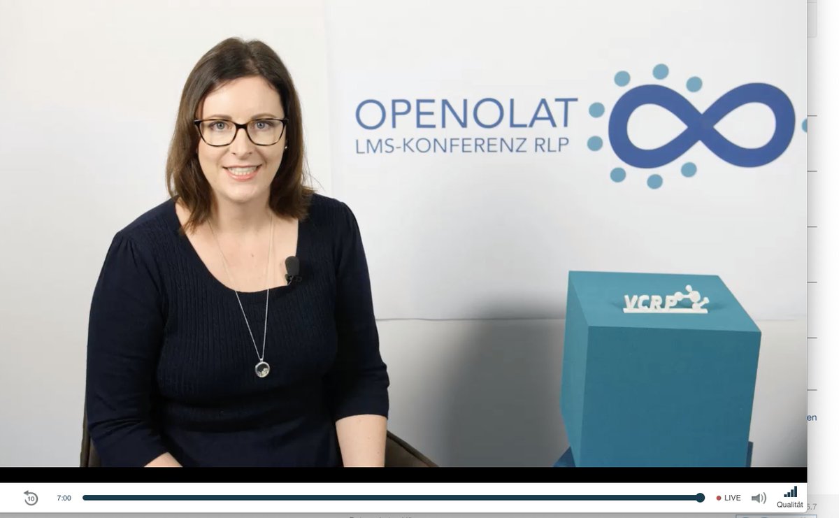VCRPNews's tweet photo. Los geht es mit der Begrüßung und einem kurzen Update zu @openolat und den VCRP durch unseren Geschäftsführer Konrad Faber. Und nun stellt Meike Schmidt den Ablauf des Tages vor. #lmsk18 https://t.co/CQ64dPN6RY