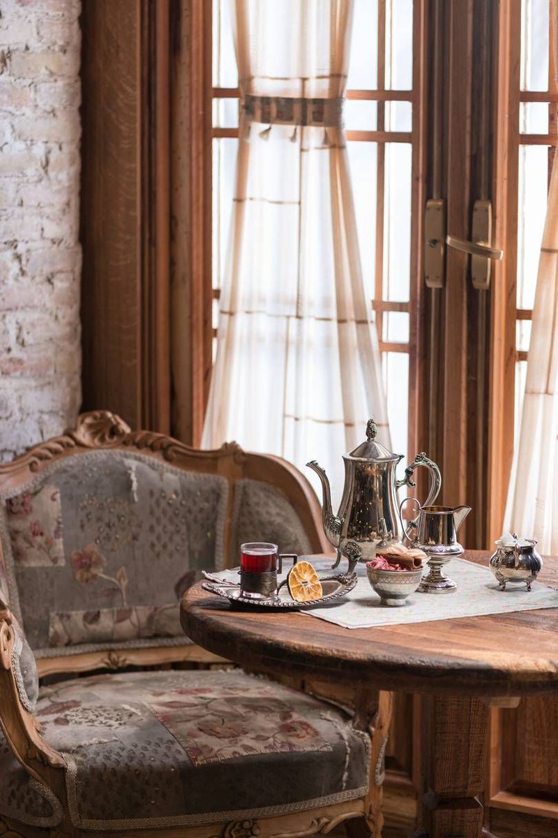 ‘In Tehran, galleries sprang up like mushrooms and cafés turned from smoky dark rooms into gorgeously designed spaces,’ says <a href="/lena_spath/">Lena Späth</a>, author of Behind Closed Curtains, which peeks into Iranian interior design. buff.ly/2LO6kvl