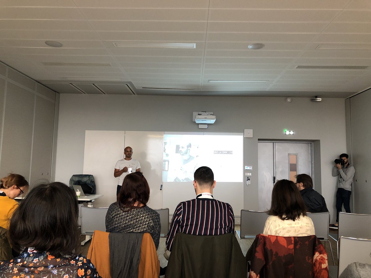 « Sous la comm’, l’UX » ce matin <a href="/Clement_L/">Clément 🇷🇪</a>  partage notre vision de l’#UX à la matinaleXXL de <a href="/CometMedias/">Lettre Com&Médias</a> #communication #digital #ux #innovation