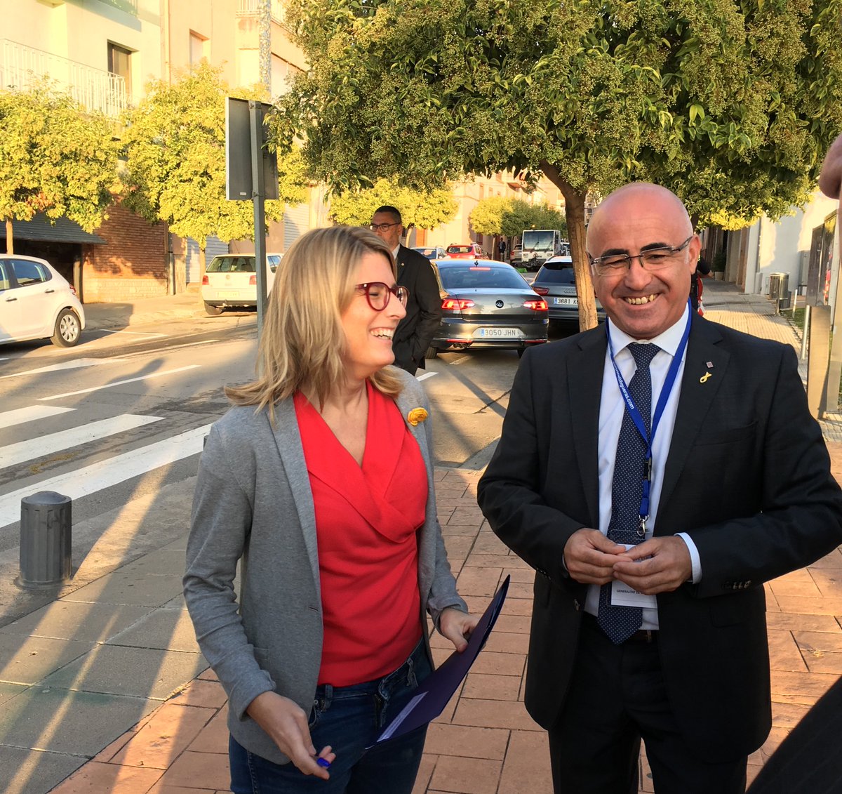 govtarragona's tweet photo. La consellera @elsa_artadi inaugura les XVII Jornades #gresol que organitza la @FundacioGresol. L’acompanya el delegat del @govern a @camptarragona, @oscarperis, i l’alcalde de #laselvadelcamp, Jordi Vinyals, entre d’altres autoritats https://t.co/scB1dSmstT