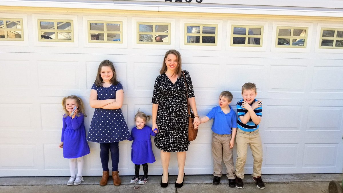 HeatherTayl0r's tweet photo. I have an Associates, Bachelors and Masters degree in architecture. I am a practicing, registered architect with only 5 kids #postcardsforMacron https://t.co/E50195dDVp