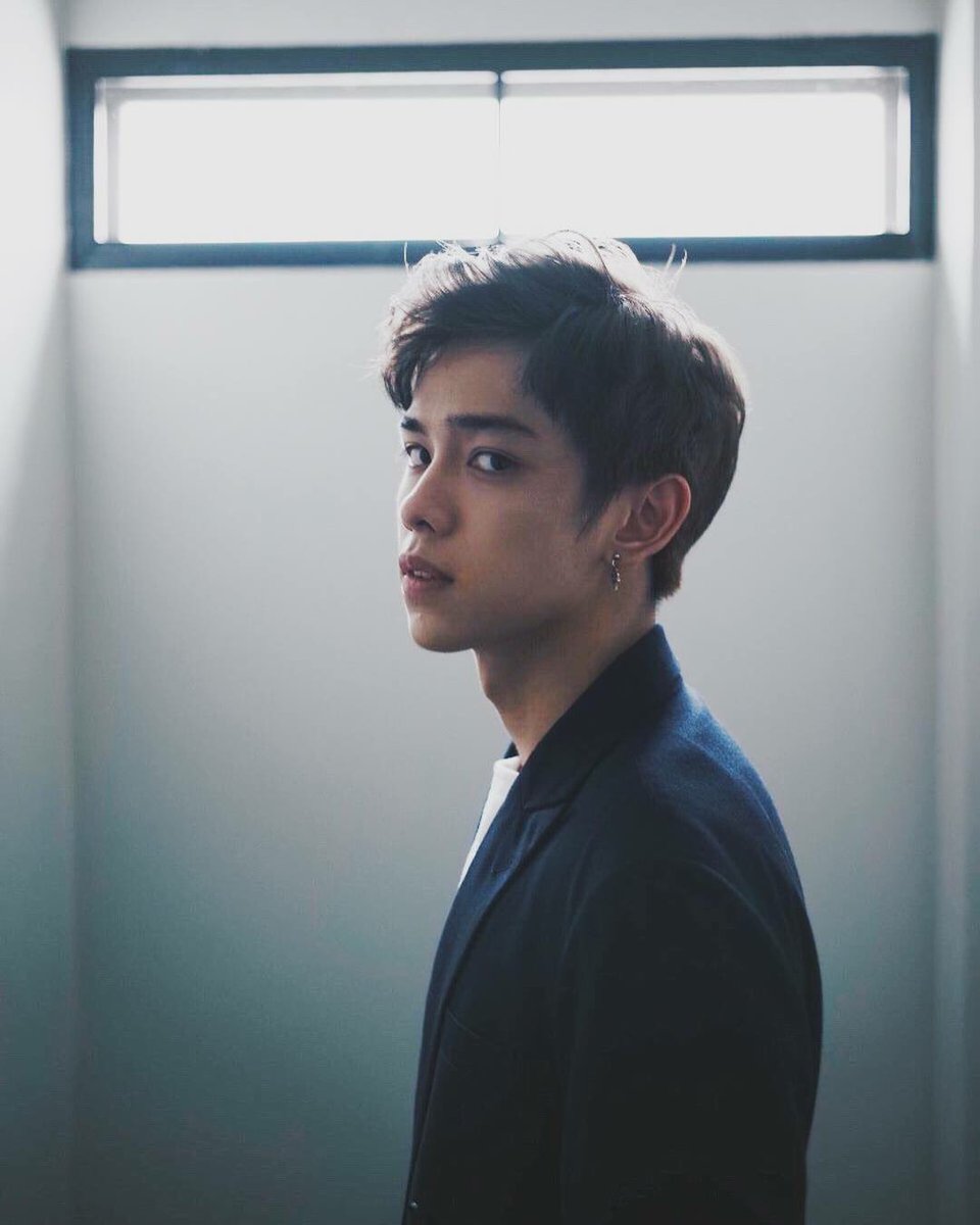 Nanneynan's tweet photo. โดนเติร์ดตกเพราะฟัน 2 ซี่นี้
เห็นฟันสองซี่นี้ทีไร ใจพี่ละลายไปหมดแล้วววน้อง~
เขินทุกครั้งเมื่อเจอฟันของเติร์ดดด

#อย่าแซวน้องงงงงงงงง
#ThirdLapat
#Night9x9 https://t.co/jjYRoNwPxz
