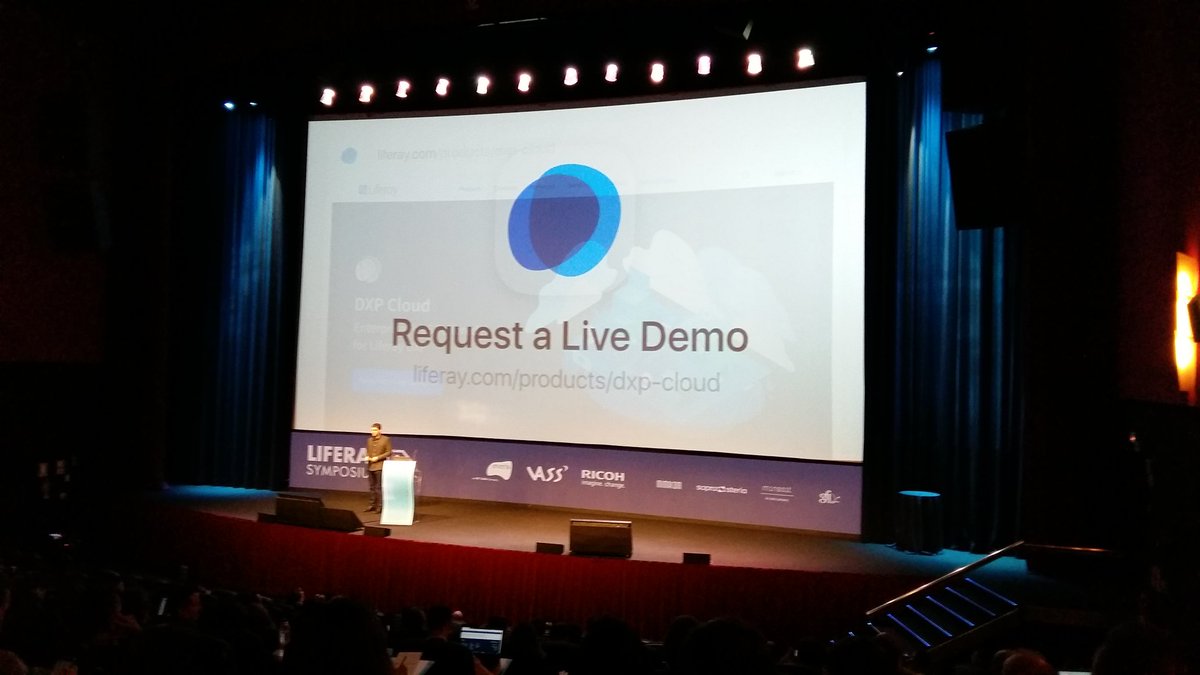 carolcuenta's tweet photo. Amazing talk and amazing service! #DXPCloud #LRESP2018 by @eduardolundgren #makingdevelopersliveseasier https://t.co/00K3ElRgf5