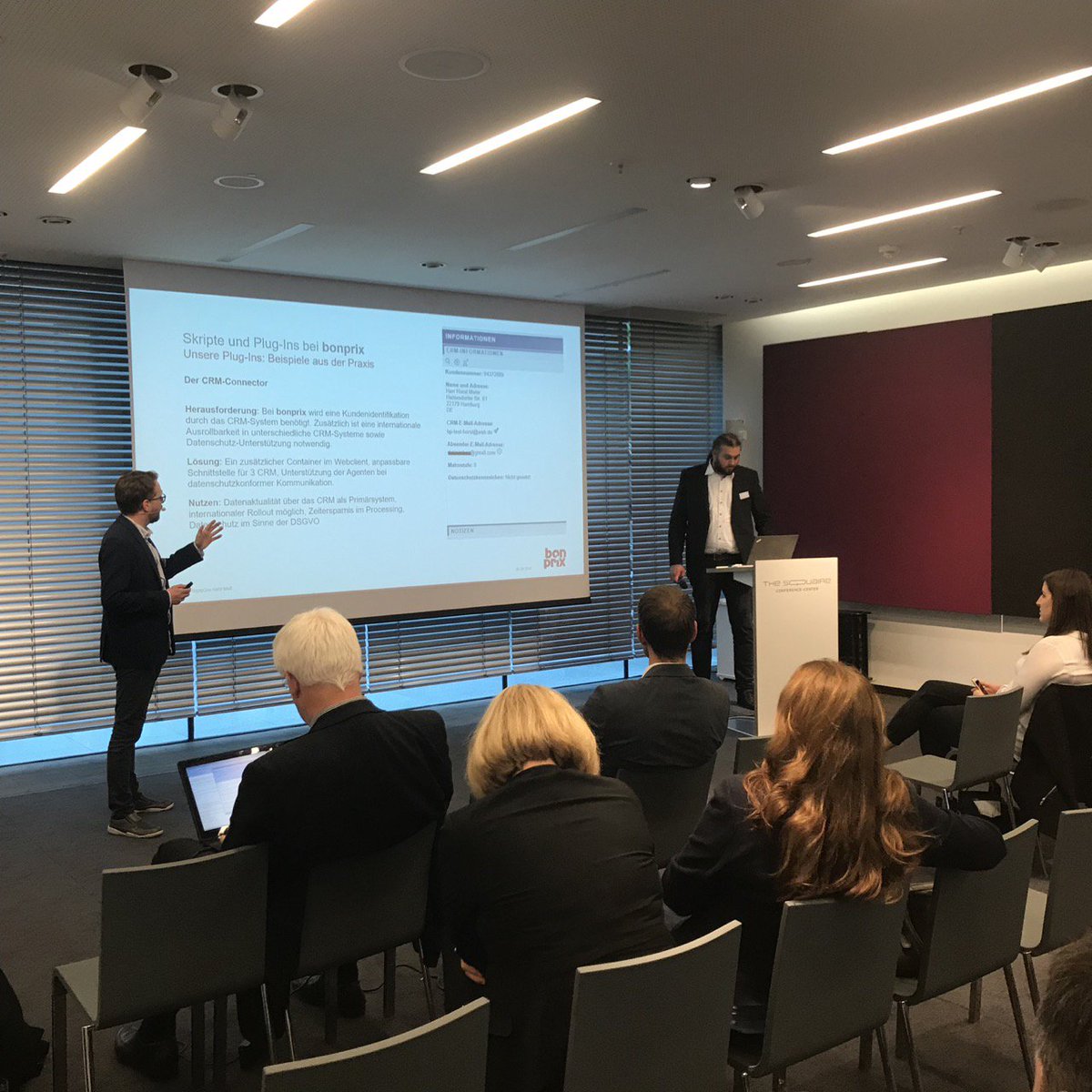 sematell_com's tweet photo. Immer im Einsatz fĂŒr perfekten Service! Tino GĂŒnter und Fabian Hameister @bonprixDE. Danke fĂŒr den tollen Vortrag! #answers2018 #Kundenservice #ReplyOne https://t.co/pK5LaraI9S https://t.co/xM7HxAxwvV