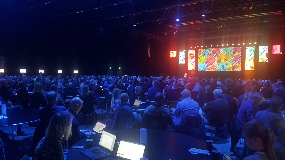 Flere enn noen gang på #eKommune, over 600 har funnet veien
til Gardermoen og årets viktigste møteplass for kommunefolk som er opptatt av digitalisering!