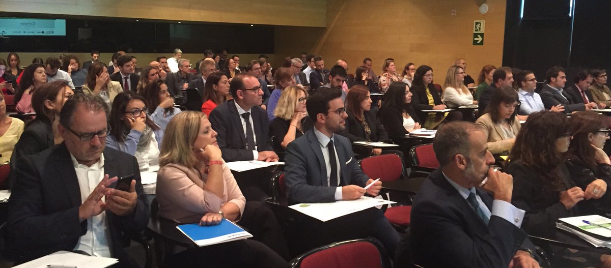 cumplen_asoc's tweet photo. La sala 3 del Palacio de Congresos de Fira Barcelona Montjuic está repleta desde primera hora. Hoy hablamos de Compliance con expertos de los ámbitos público y privado. #jornadacumplen https://t.co/qsUVgdu1w8