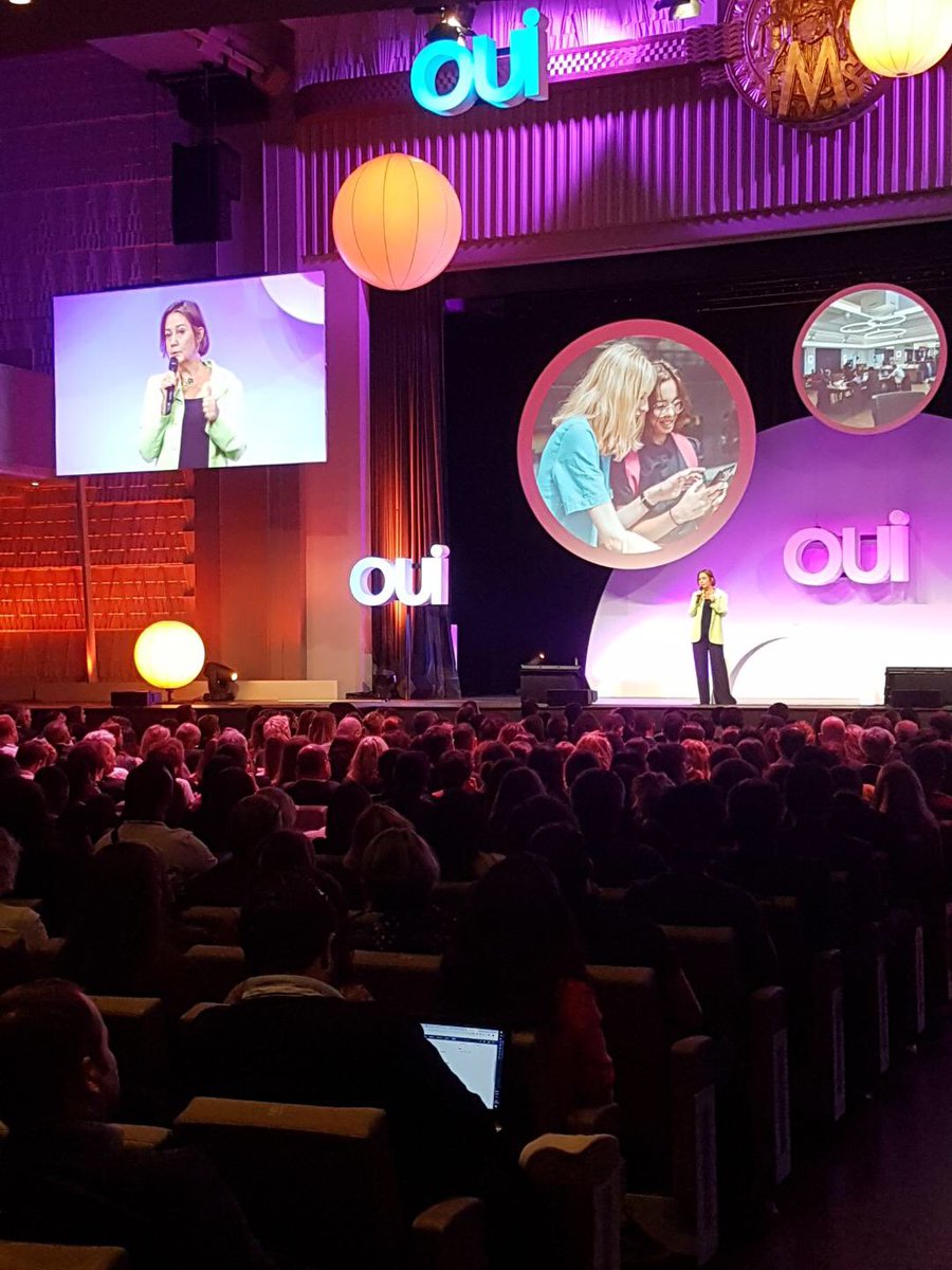 Aujourd’hui, j’accueille 1k collaborateurs des directions, des Établissements, des Axes, des filiales de la branche SNCF Voyages pr partager ensemble sr le thème « Ts acteurs de la OUI Stratégie ds une entreprise en évolution et orientée clients » #PourNosClients <a href="/TeamVoyagesSNCF/">TeamVoyagesSNCF</a>