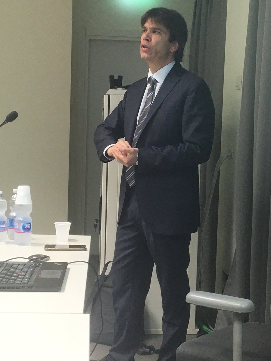 Ale_Donadio's tweet photo. @MatteoMelchior5 apre con me il master #HRTransformation di @Ipsoa Grazie a @manaragiacomo per l’occasione di aprire anche questa seconda edizione #HRevolution #SmartingUp #socialorg @FASTWEB https://t.co/ASSs5v7mGK