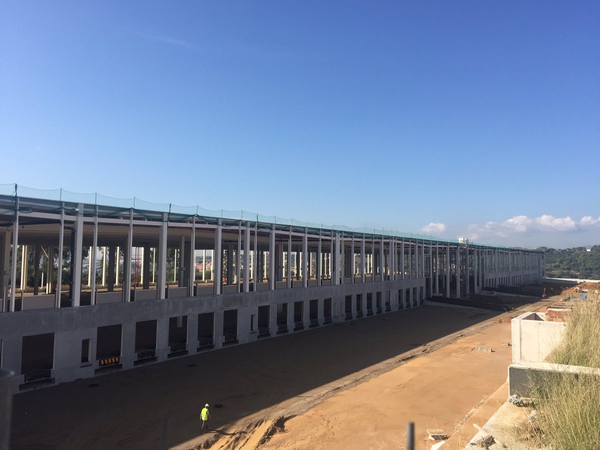 DavidOlivaD's tweet photo. Visitando el nuevo proyecto especulativo de VGP de una plataforma logística de superficie total de 33.000m2 en Lliçà d'Amunt. #VGPparks #logística #CBRE #Industrial_Logistics https://t.co/jvHB6jE5wb