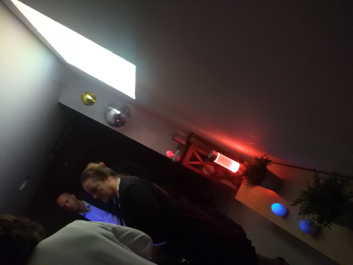 SilverValley_'s tweet photo. Une salle dédiée au travail sensoriel avec des séances de 30mns par patient et particulièrement pour les personnes atteintes d'Alzheimer. #SilverValleyWeek https://t.co/tKG3jzUdI2