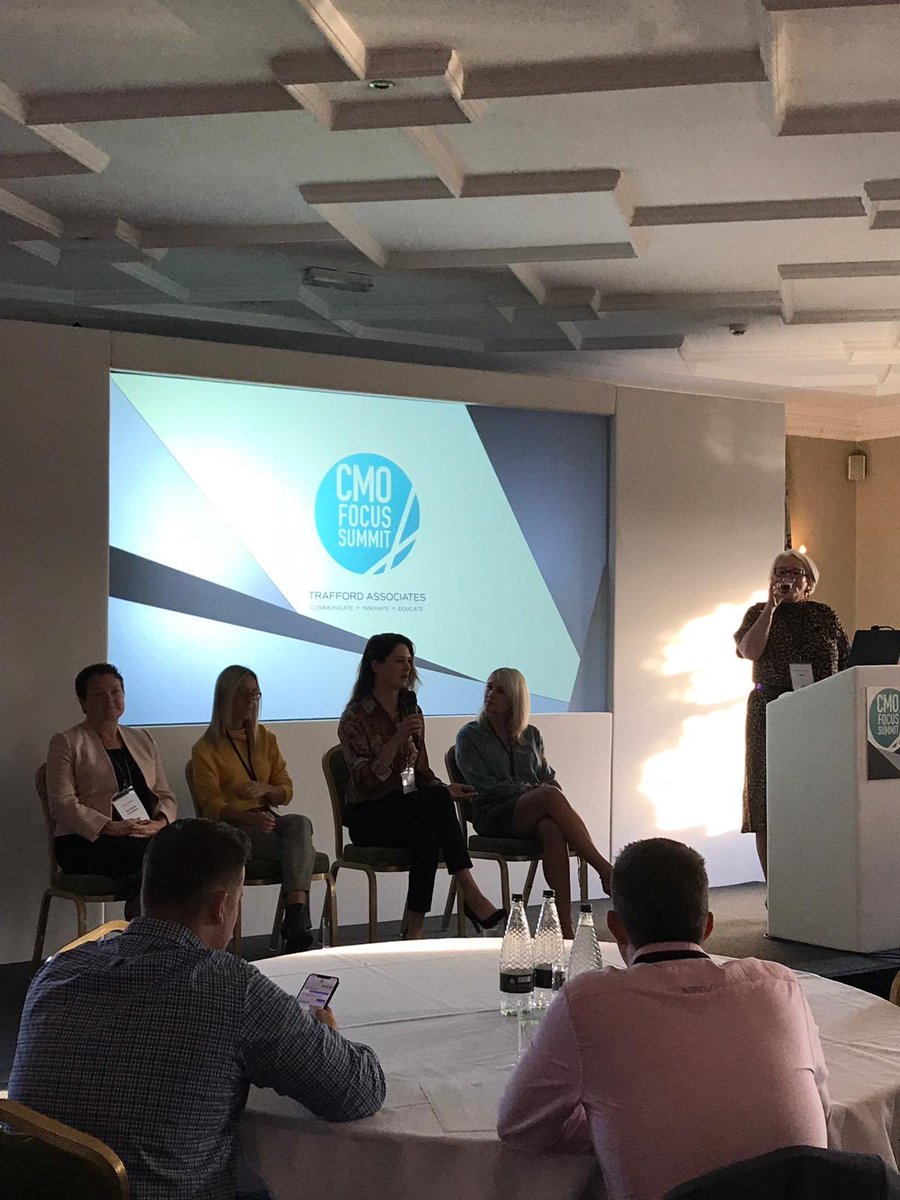 Trafford_Assoc's tweet photo. Engaging opening panel debate discussing How to measure the success of your content marketing which was chaired by the wonderful Catherine from the Content Marketing Association #content #marketing #brand #CMOFS https://t.co/fwuPCasayC