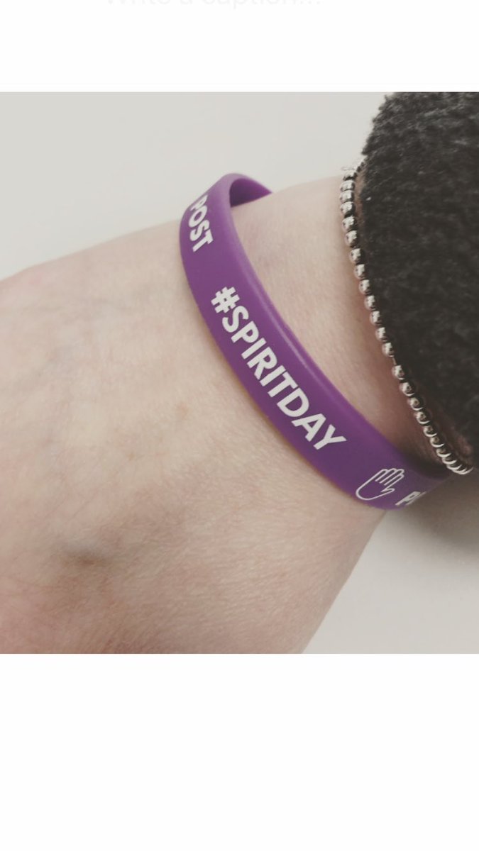 nicolahowardd's tweet photo. No one deserves to be bullied that’s why I’m supporting #SpiritDay https://t.co/cvlcFWiMp2