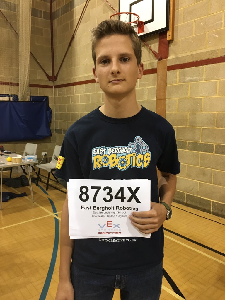 EBHSrobotics's tweet image. Pick me pick me! #dontwanttogeteliminated #essexturningpoint