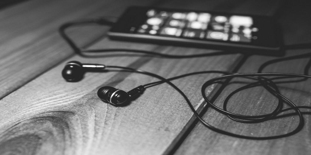 SocialDistiller's tweet photo. We're always looking for new #SocialMediaMarketing podcasts. Reply with your recommendations on what we should tune into next. https://t.co/jT0gLWdDZE