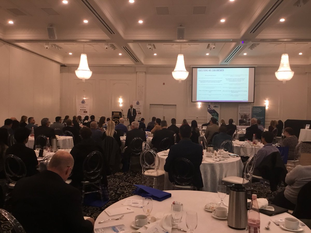 AuroraChamberON's tweet photo. Nader Shureih of @EnvironicsA showing how contextual data and attitudinal data can answer your #smallbusiness questions & how to target your market the right way #bigdata #marketresearch #ACOCBIZTECHSUMMIT https://t.co/vWnzQXixii