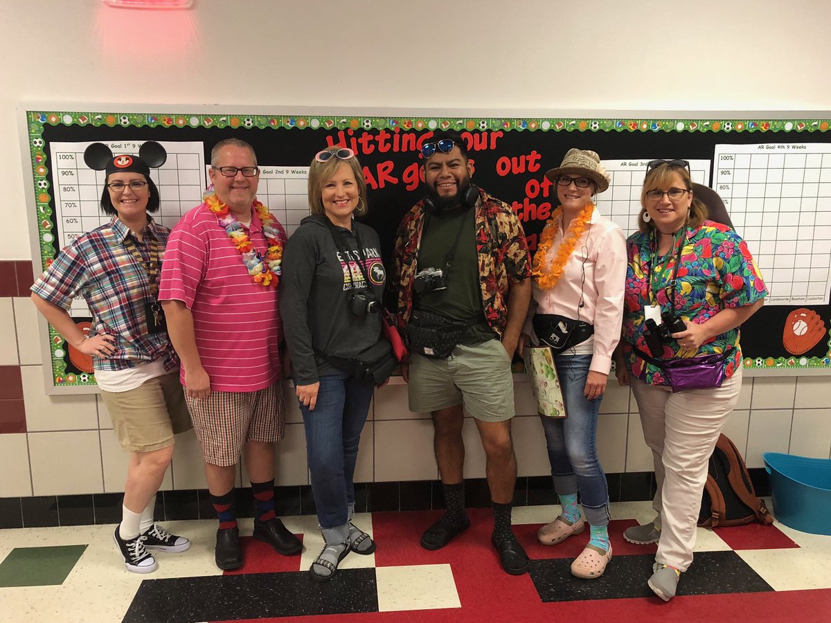 CJ_OrtizBertolo's tweet photo. 5th grade taking tacky tourist to the next level, happy homecoming week!!! #BetterTogether โฆ@LakeDallasElemโฉ #ldisd https://t.co/ZWuo8qD6v0