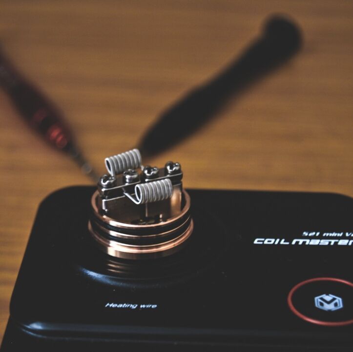 coilmasternet's tweet photo. Got wick?
The #521MiniV2 is ready to fire.๐ฅ
๐ท: sa_tricker_c
https://t.co/zcVCnQwdNT
#coilbuild #vape #vaping #CoilMaster #vapelife #vapeon #vapefun https://t.co/Foyy2rDBZ9