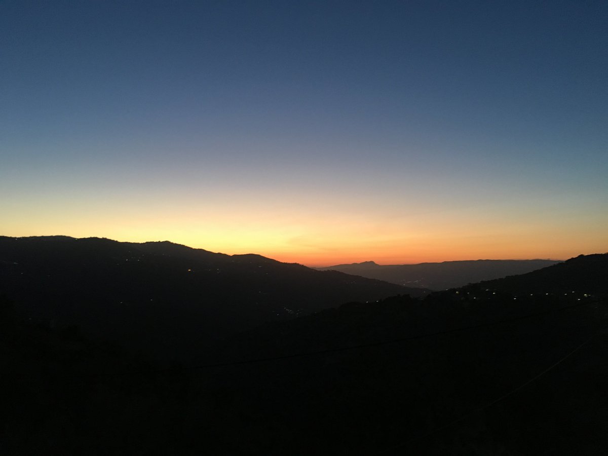Ferhat_Mam's tweet photo. Coucher de #soleil pour se rappeler l'été avec ce #JeudiPhoto #sunset https://t.co/nYSbRLpQ3c