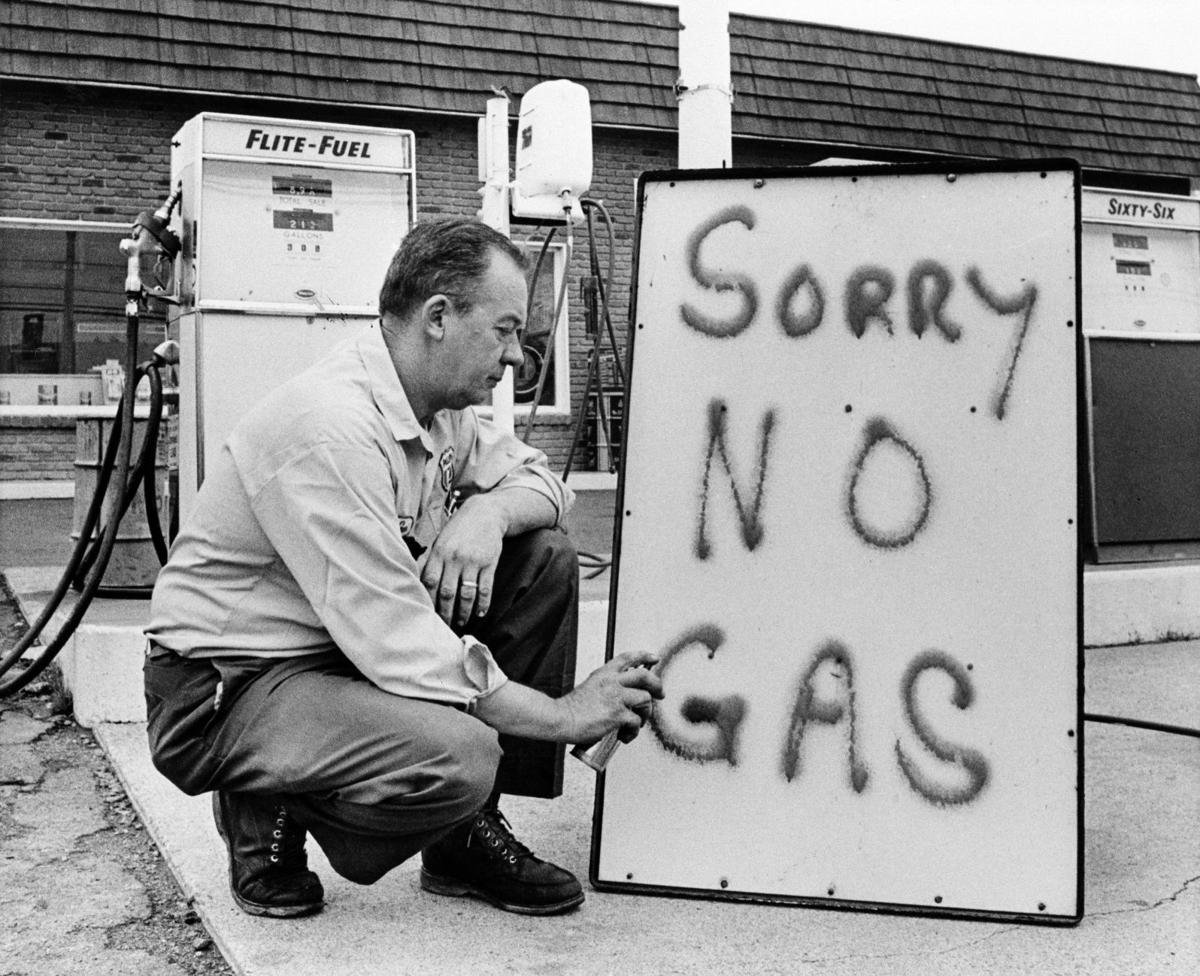 30- Here is an example, this picture was taken in early June 1973, yet it is used to show gasoline shortages during the embargo. It has nothing to do with the embargo. #Oil_History  #oil  #Embargo