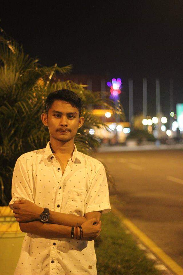 farhanakshaa's tweet photo. Malam kesepian,udh lama kagak 🌚
#brondongsma #brondongtante #brondonglokal #brondongmuda #brondongcoli #brondongbandung #brondongjogja #brondongjakarta #brondongsolo #brondongpekanbaru #brondongriau https://t.co/scCEEqOlfl https://t.co/dltrZ1ydGh
